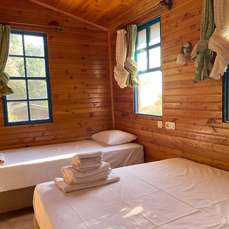 Dağ evi Guenes Holiday Faralya