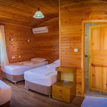 Dağ evi Guenes Holiday