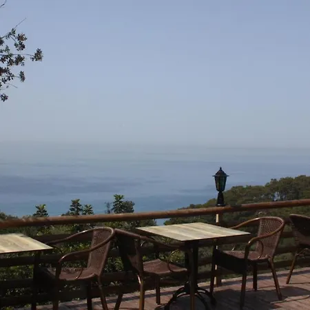 Guenes Holiday Dağ evi